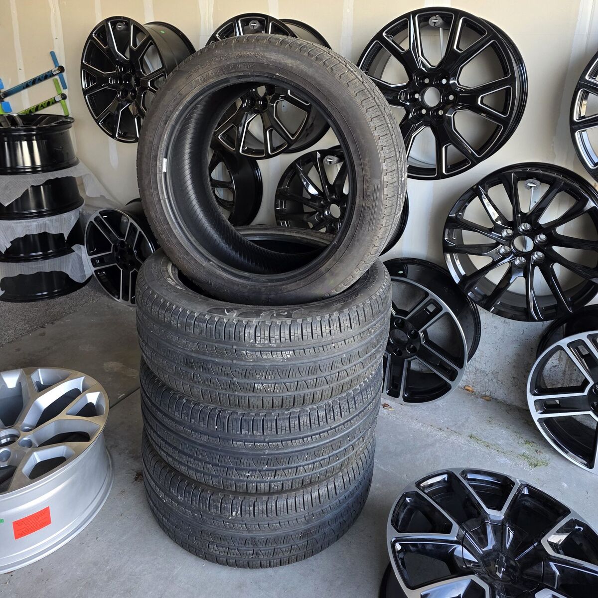 P285/45R22 Pirelli Scorpion Verde 285 45 22