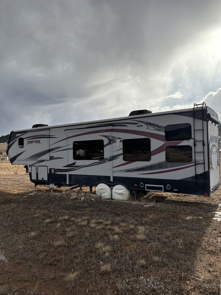 2015 Keystone Raptor 332ts