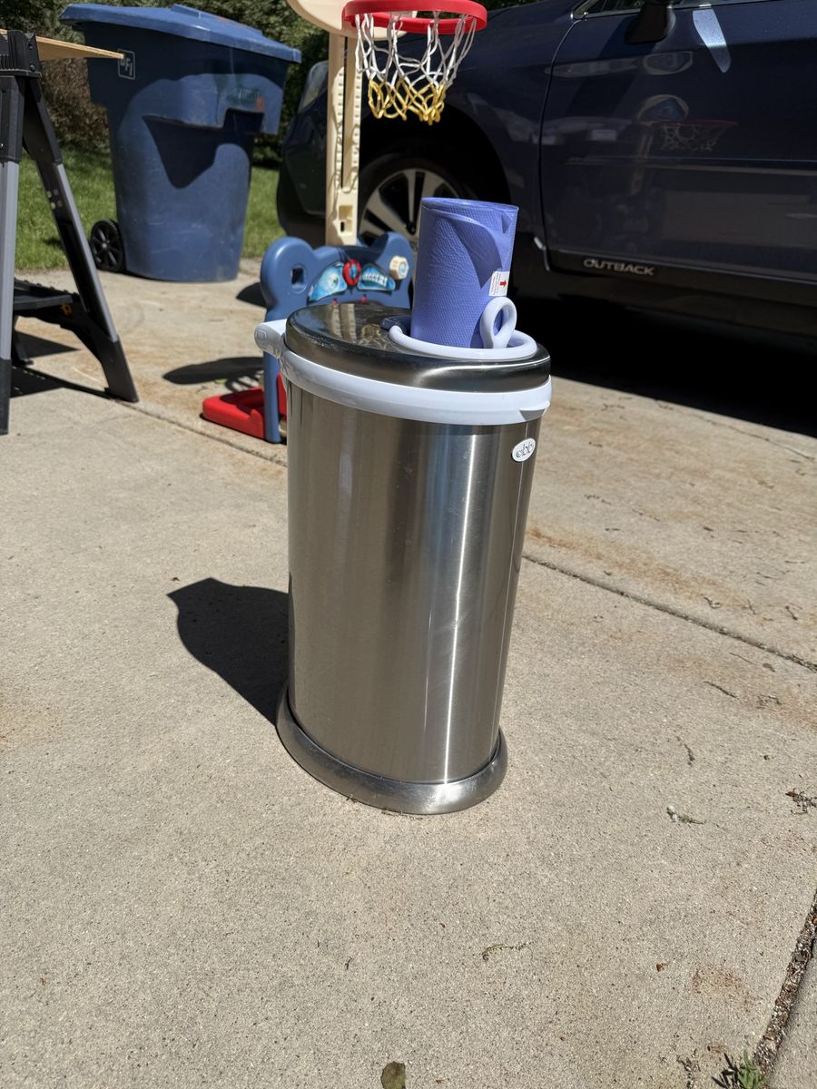 Ubbi Diaper Trash with roll of bags