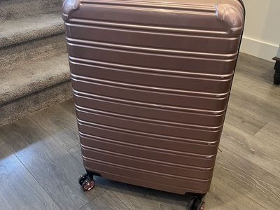 iFLY Fibertech Hardshell Spinner Suitcase | Large 29" Checked | Rose Gold
