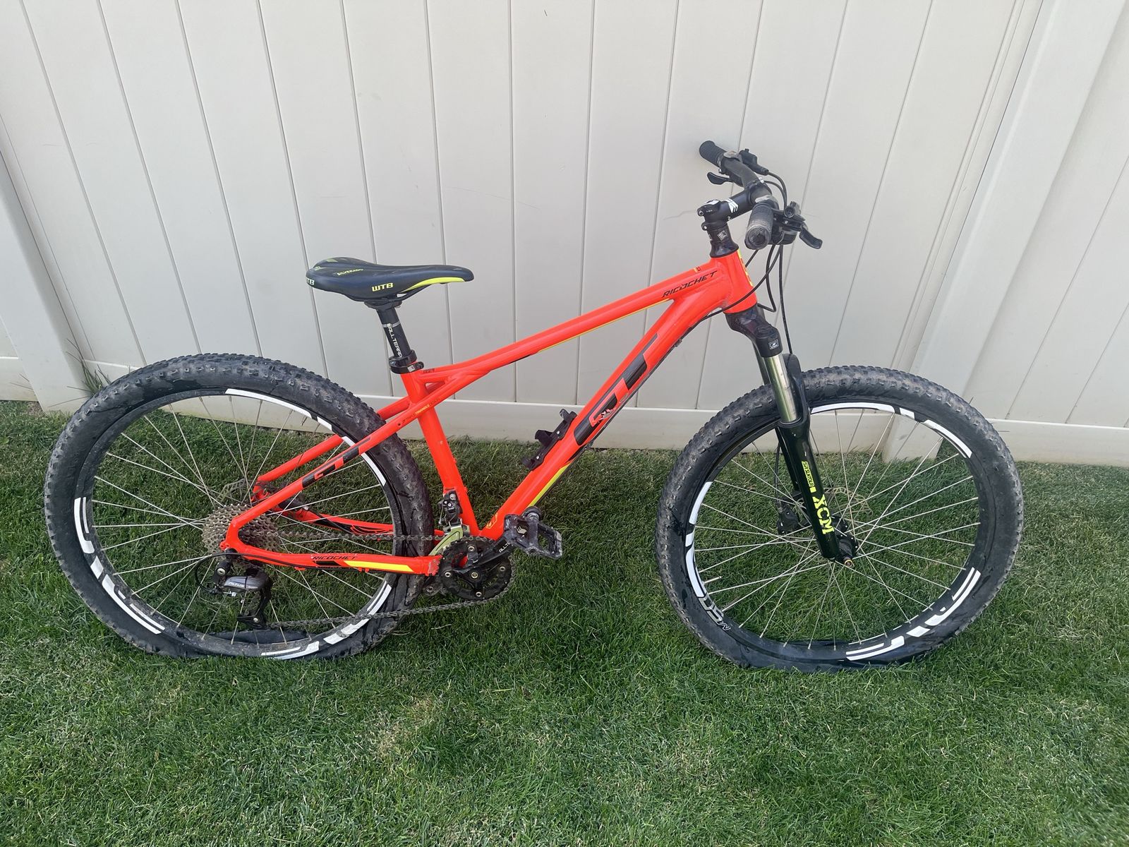 2018 GT Ricochet (hardtail mtb)