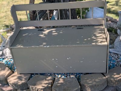bench/ toy box/storage
fair condition