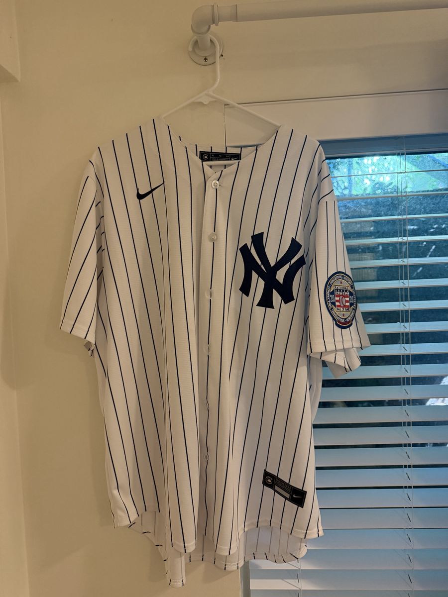 Derek Jeter Hall Of Fame Patch Jersey