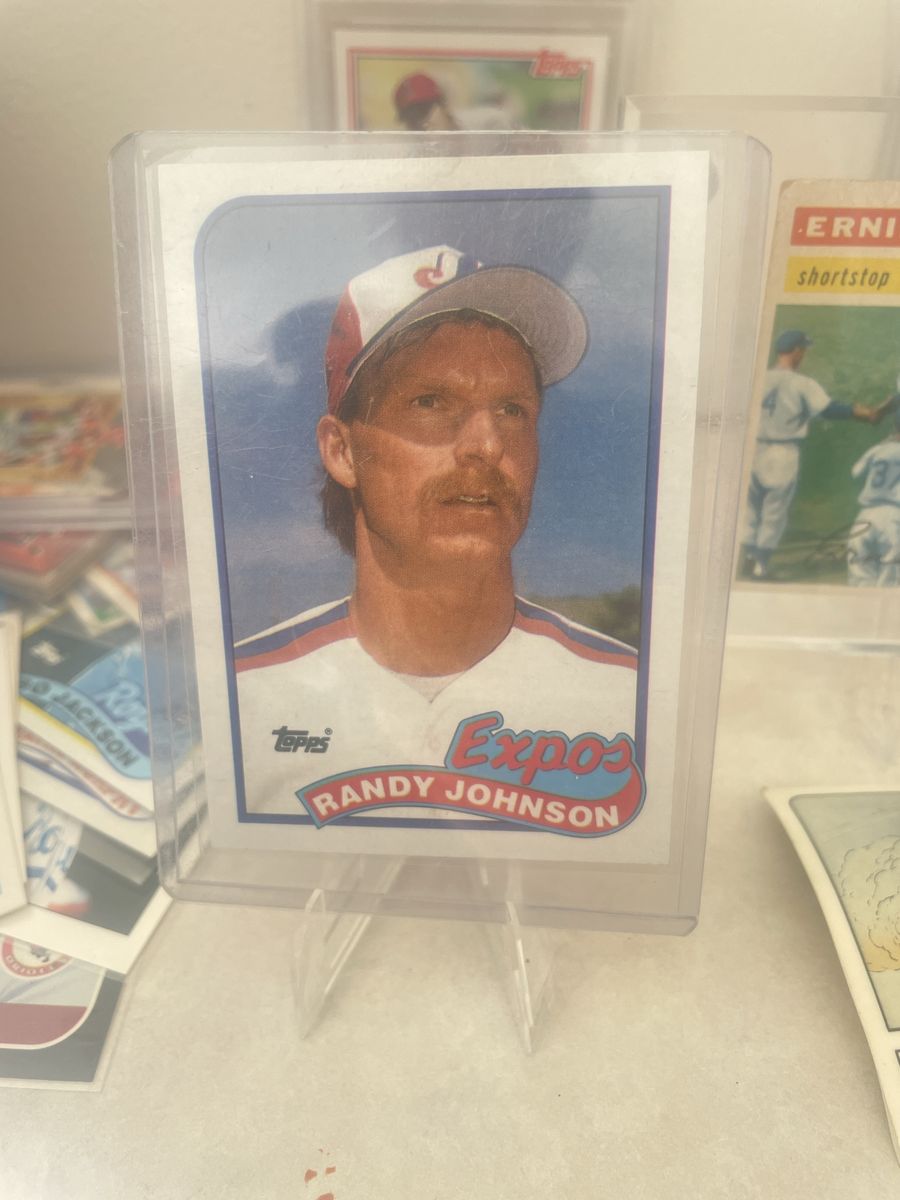 Topps 1989 Randy Johnson Rookie Card #647 - Montreal Expos Baseball Card - Great Condition