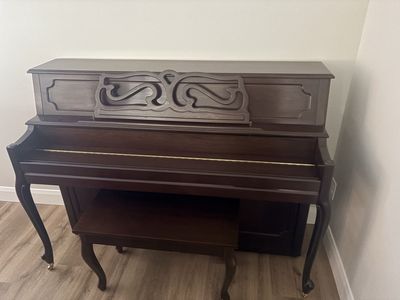 WM & Knabe Piano