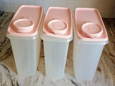Vintage Tupperware Cereal Keeper Set 469-9 Pink Lid 471 3-Quart (Set of 3)