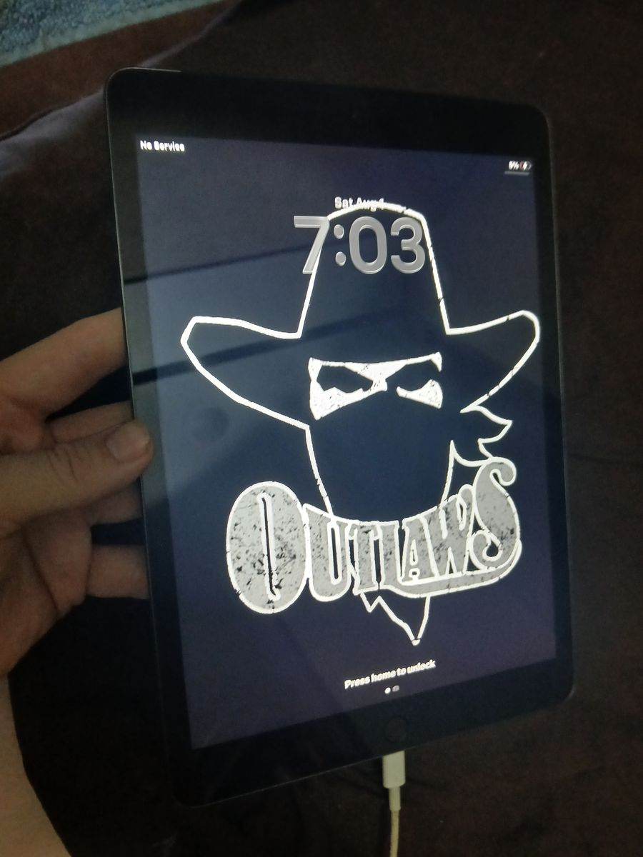 *Like New* IPad 9th Gen - 64GB Cellular+wifi