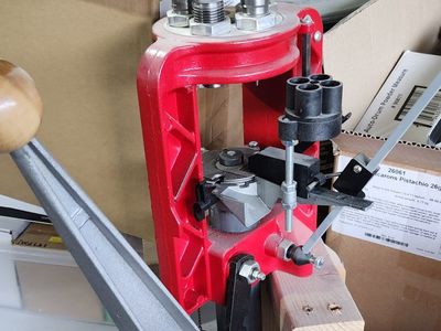 Lee pro 4000 4 stage progressive reloading press with bundle