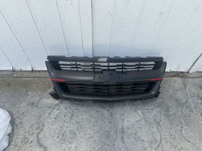 Used Chevy Colorado Z71 Grill