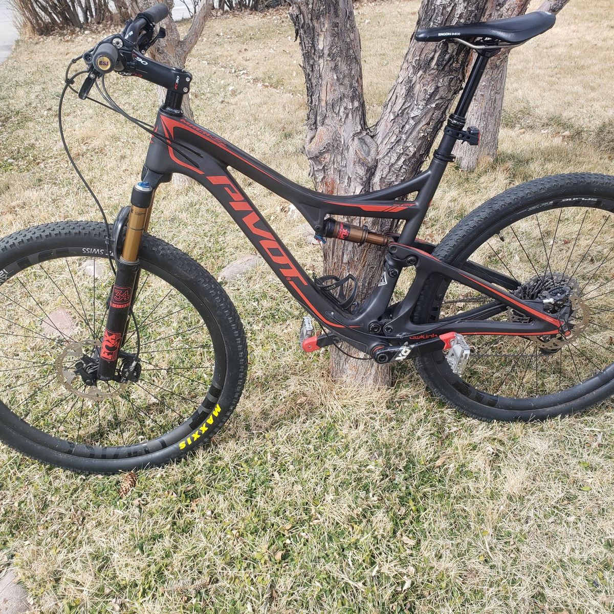 like new Pivot 429 SL