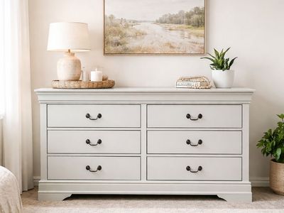 Beautiful 6-Drawer Dresser with Dovetail Drawers