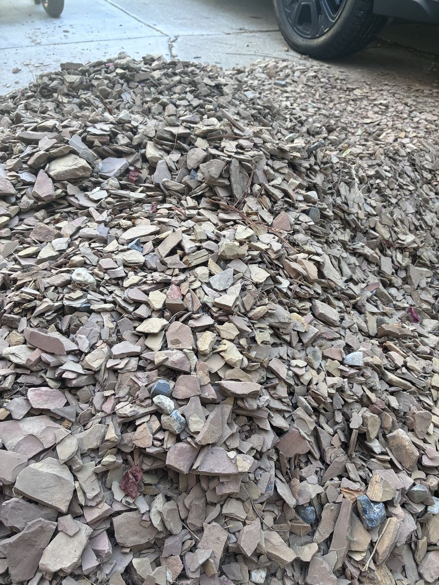 Bulk Decorative Landscape Rock & Slate Gravel Pile