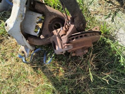 1983 ford mustang front spindle and crossmeber