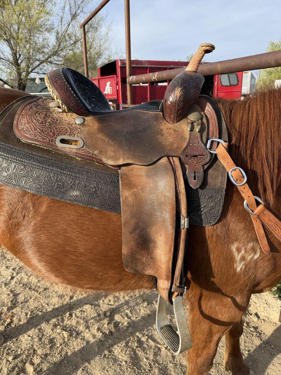 14.5" Martha Josey Barrel Saddle