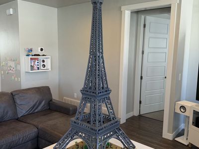 Knockoff Lego Eiffel Tower 10307