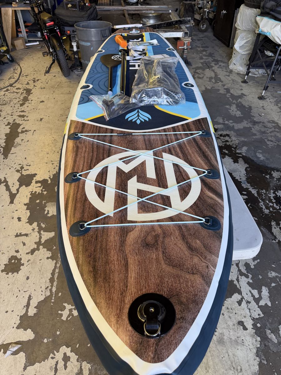 Hiwave Inflatable Stand-Up Paddleboard (SUP) - Wood Grain Design, New