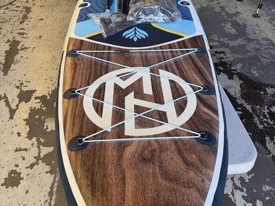 Hiwave Inflatable Stand-Up Paddleboard (SUP) - Wood Grain Design, New