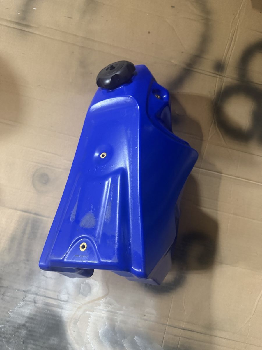 06-09 Yz250 gas tank