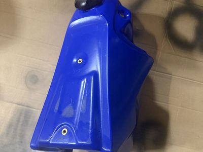 06-09 Yz250 gas tank