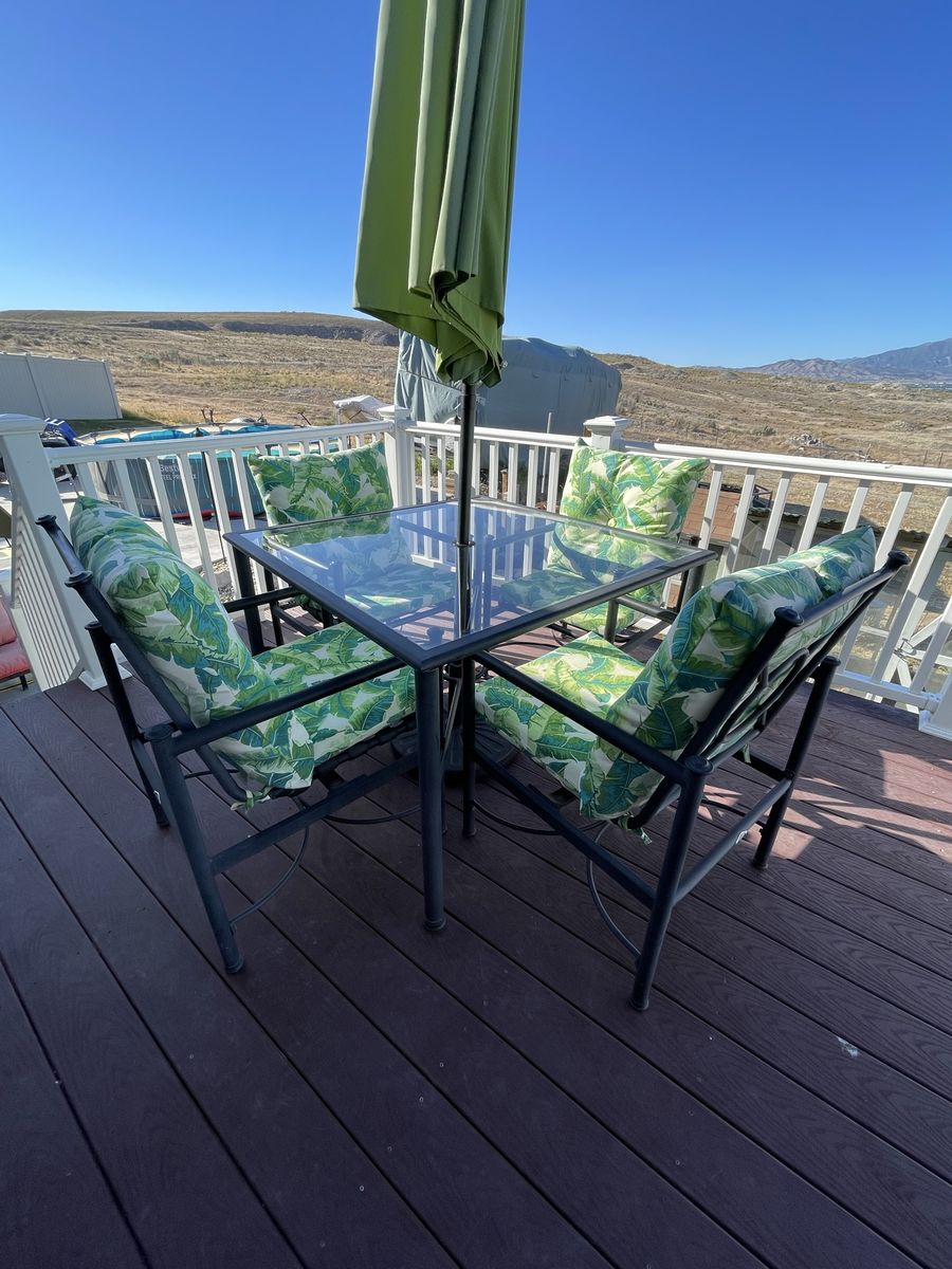 5 piece Outdoor Dining Set