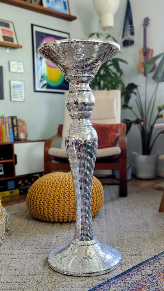 Ball table/plant stand