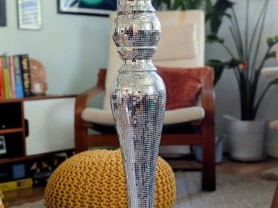 Ball table/plant stand