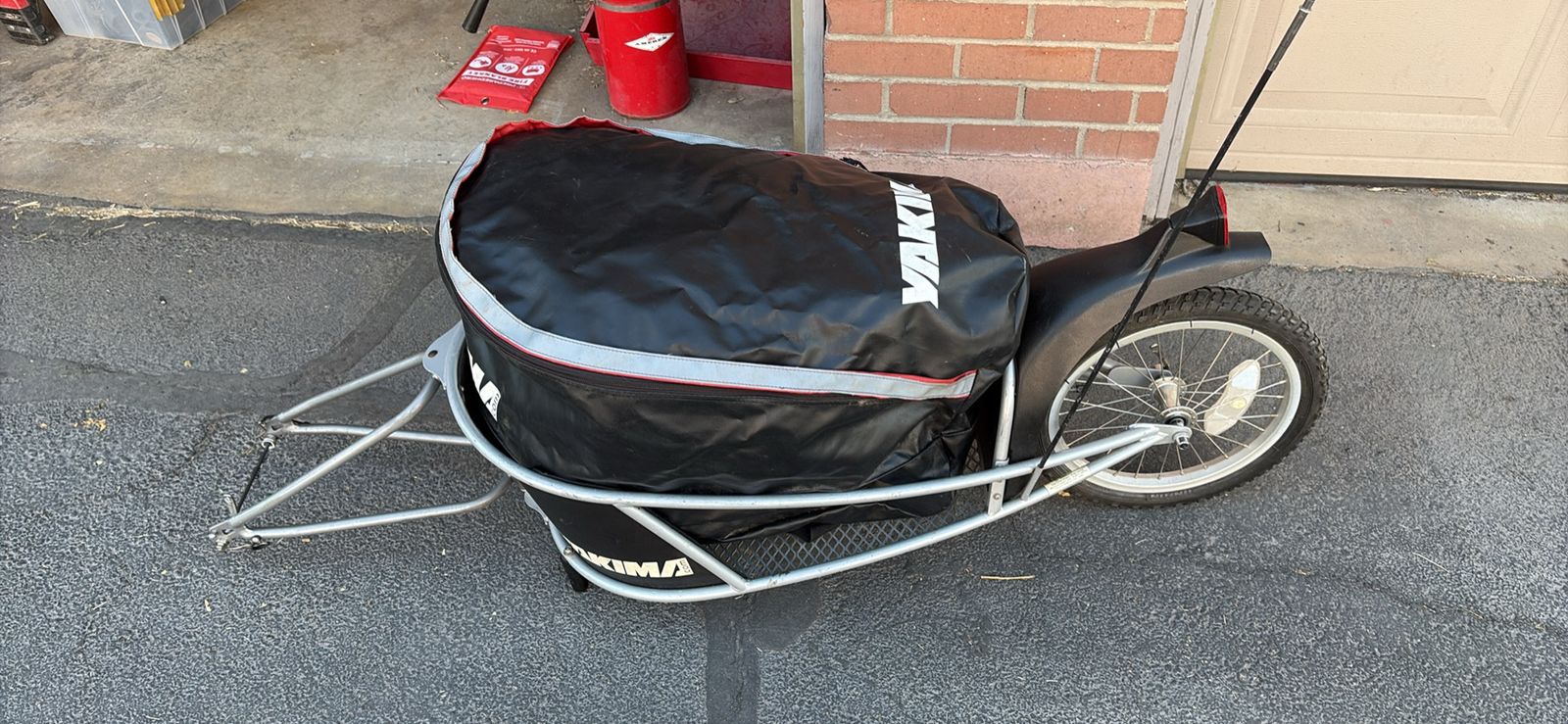 Yakima Big Tow Trailer