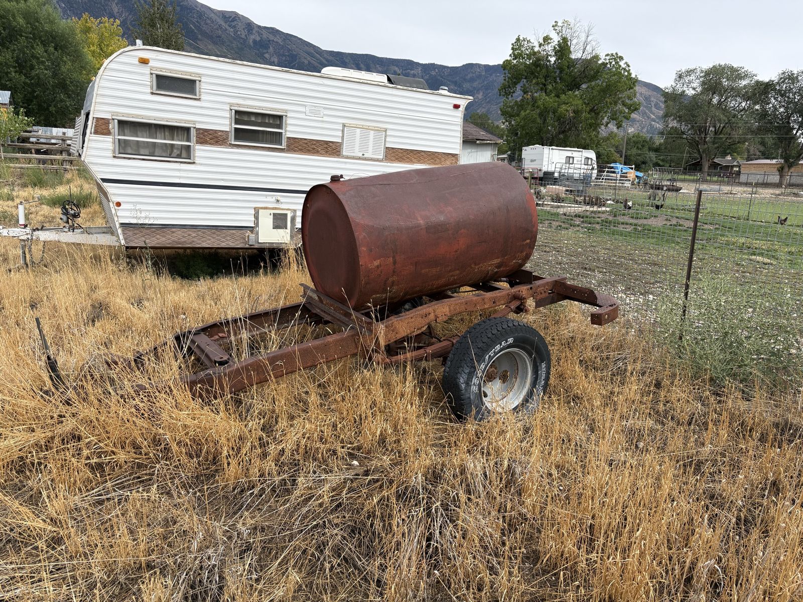 Water tank on trailer