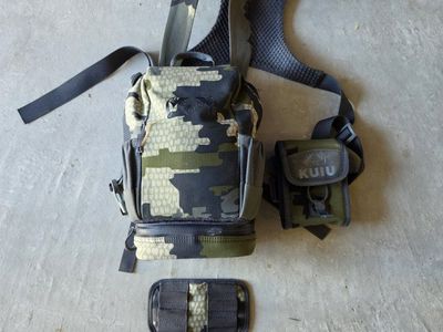 Kuiu Camo Binocular Harness System with Accessories