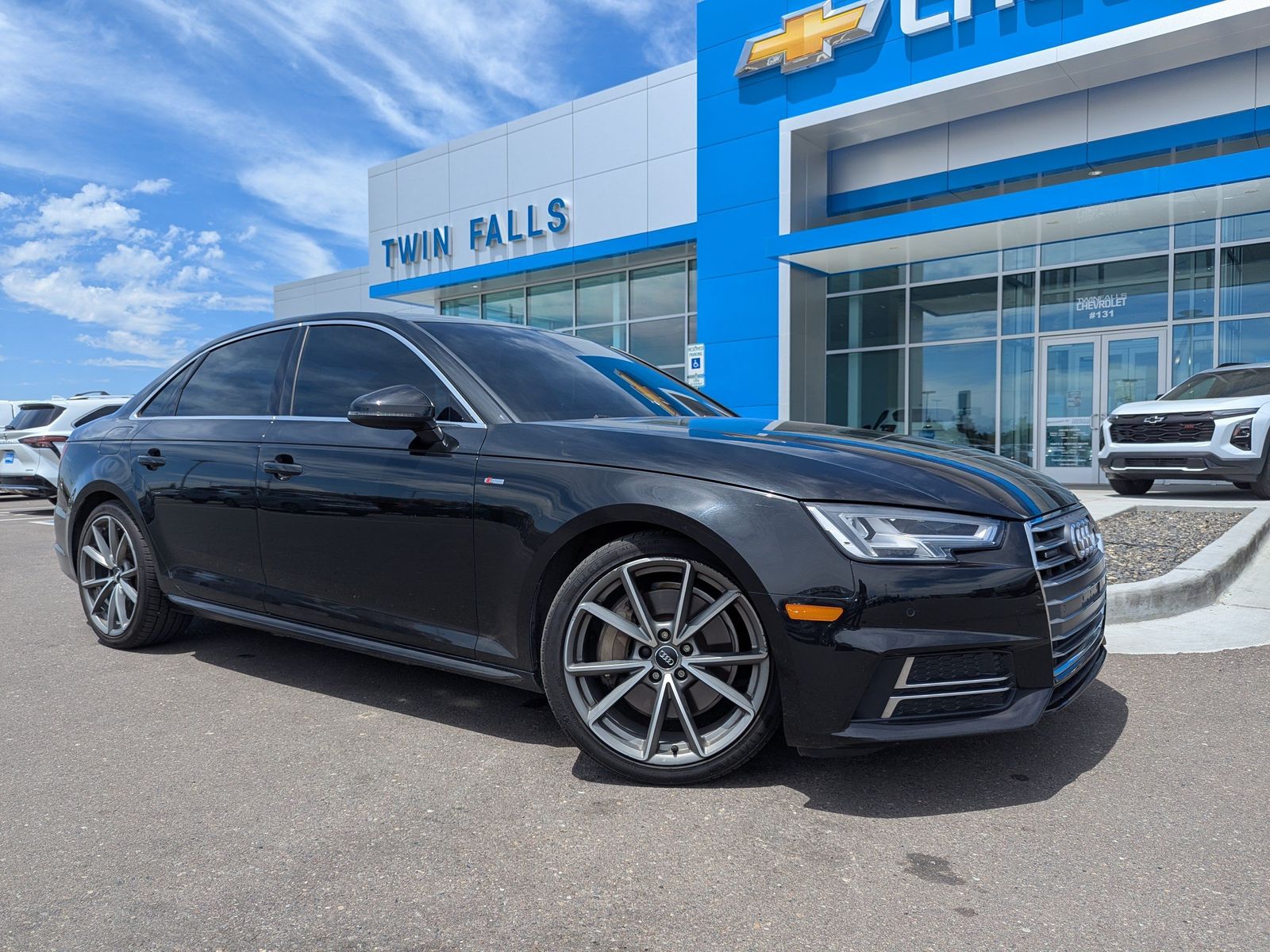 2017 Audi A4 2.0T quattro Prestige