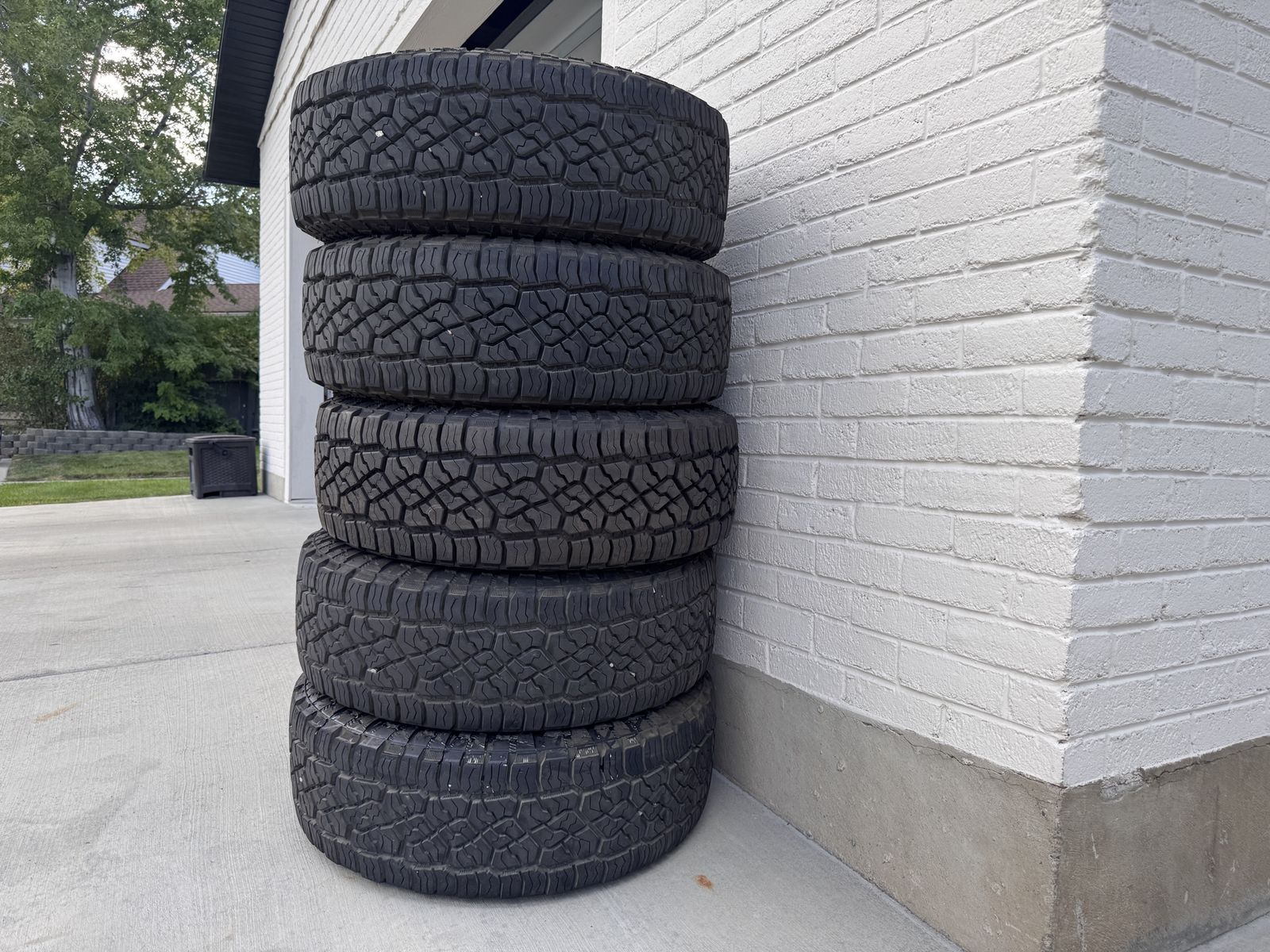 265/70R17 Set of 5