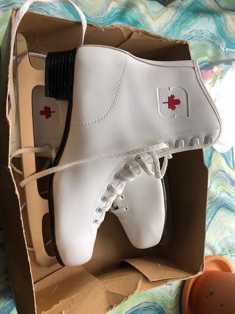 Canadian Vintage Flyer skates