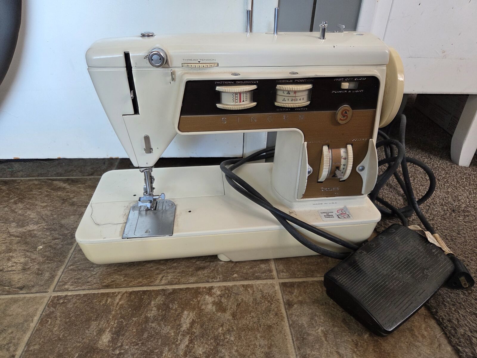 Vintage Singer Graduate sewing machine