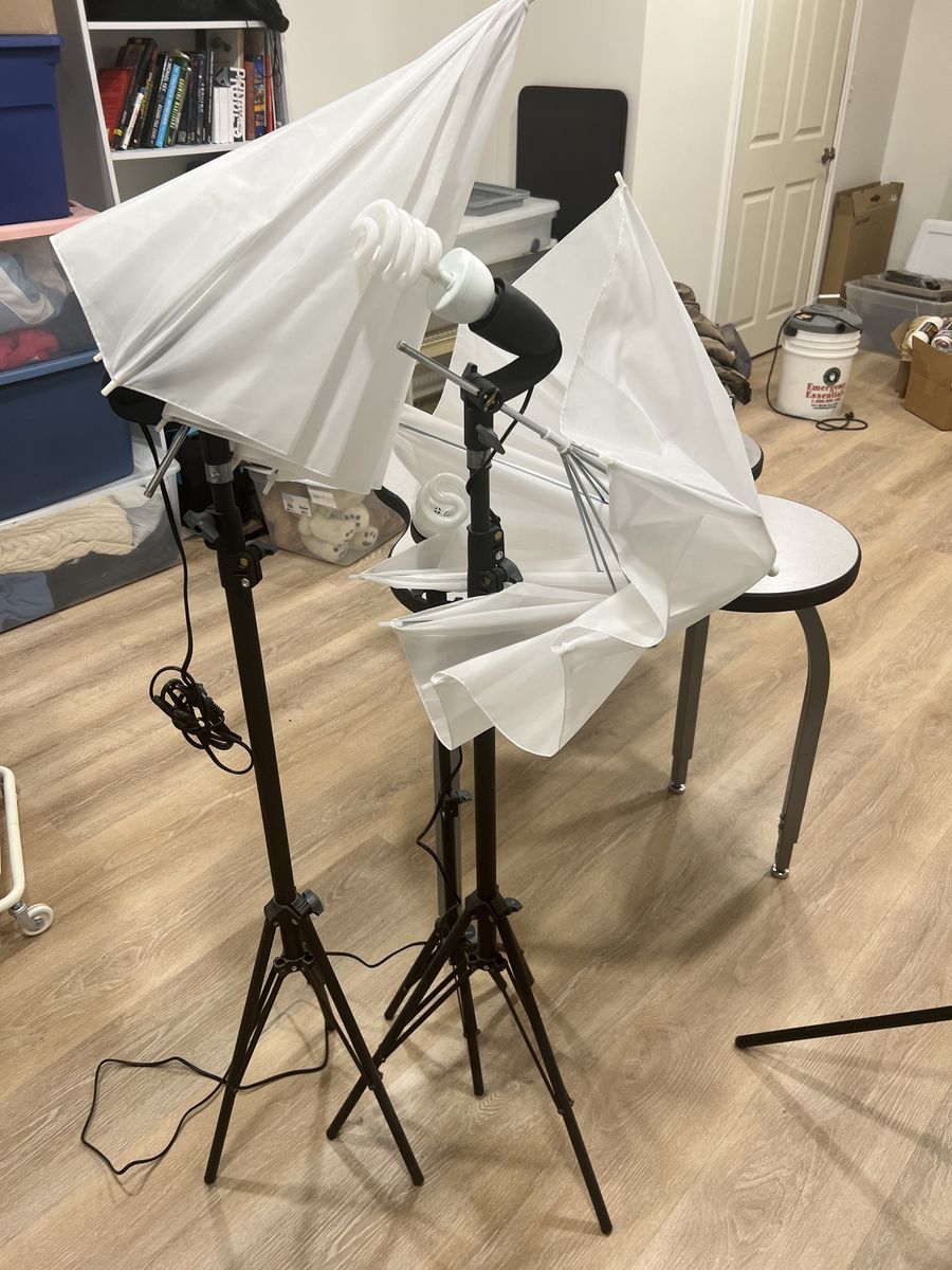 3 Umbrella Photography Lights