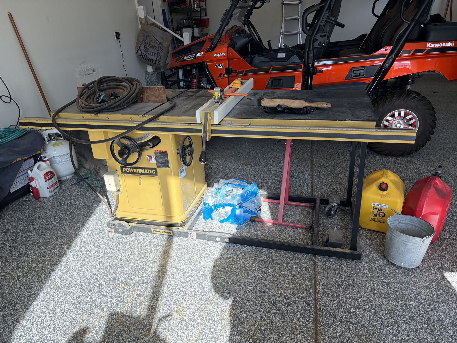 Poowermatic table saw