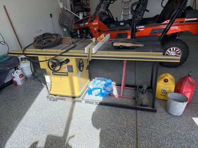 Poowermatic table saw