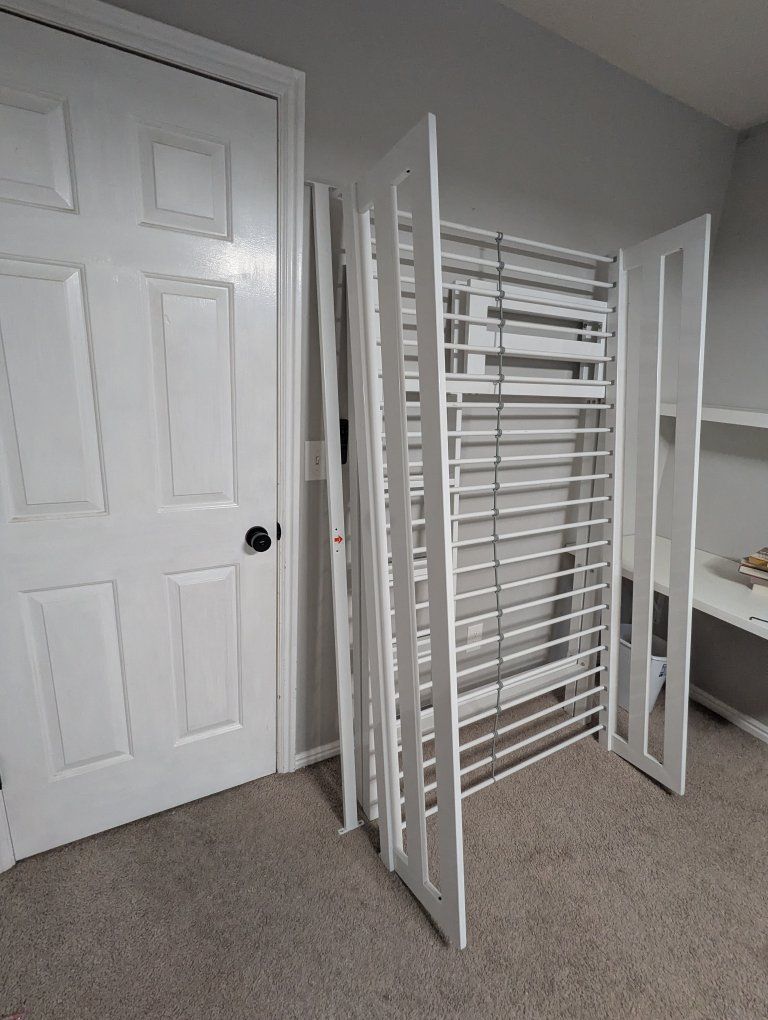 Main image 4