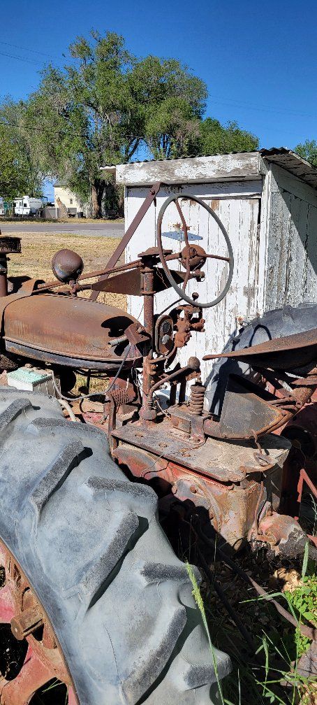 Farmall H Tractor