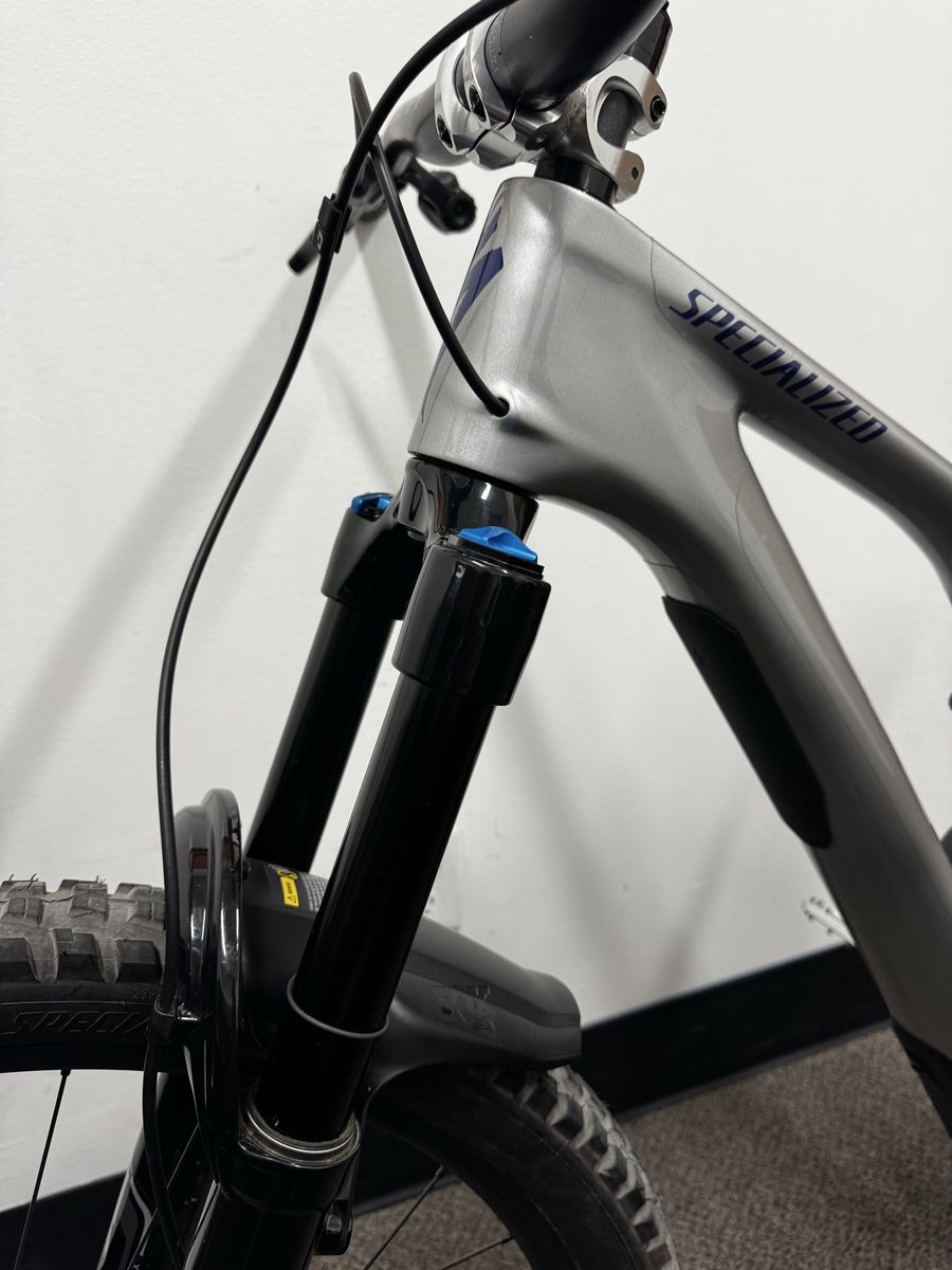 Main image 6