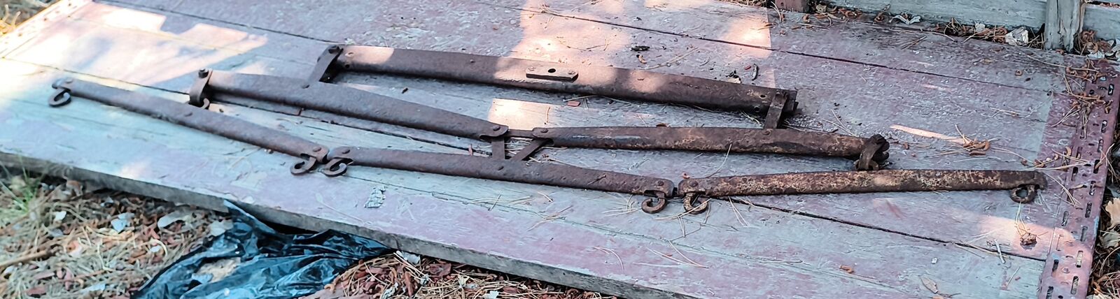 Triple-Tree All Steel Appropriate Rust Perfect Condition Antique