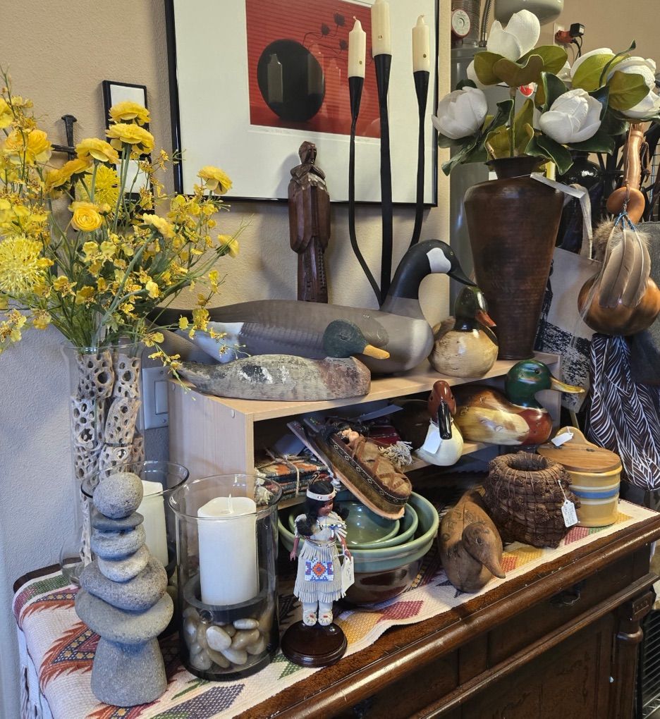 Hige Muti Family Yard Sale