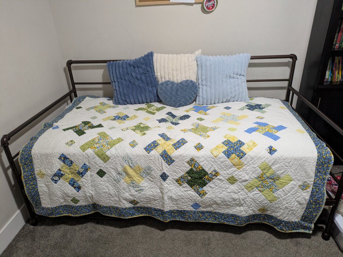Metal Trundle bed