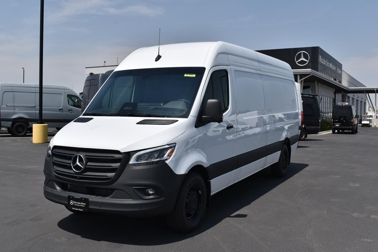 2025 Mercedes-Benz Sprinter 2500