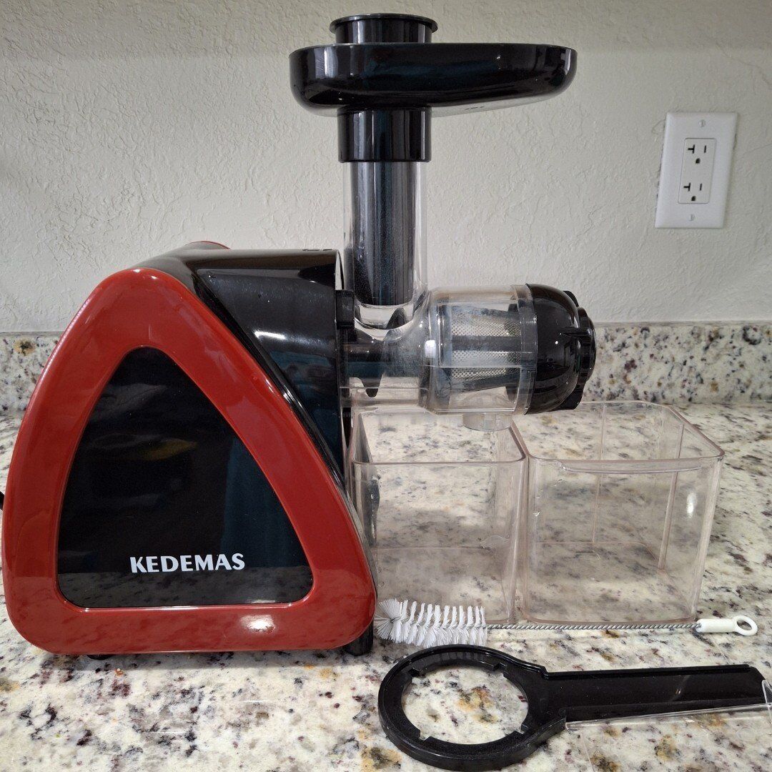 KEDEMAS Slow-masticating juicer