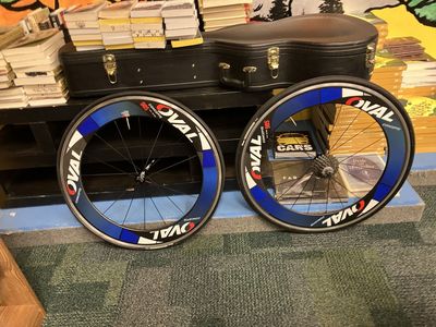 Oval Concepts 985 Carbon TT Wheels