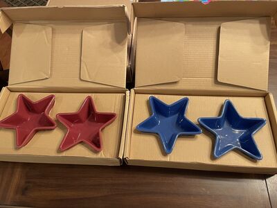 Longaberger Set of Two Woven Traditions Red Star & Blue Star Dishes Bowls, New
