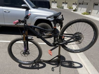 2022 Ibis Ripley V4 Carbon Deore XT Small with Carbon Rims