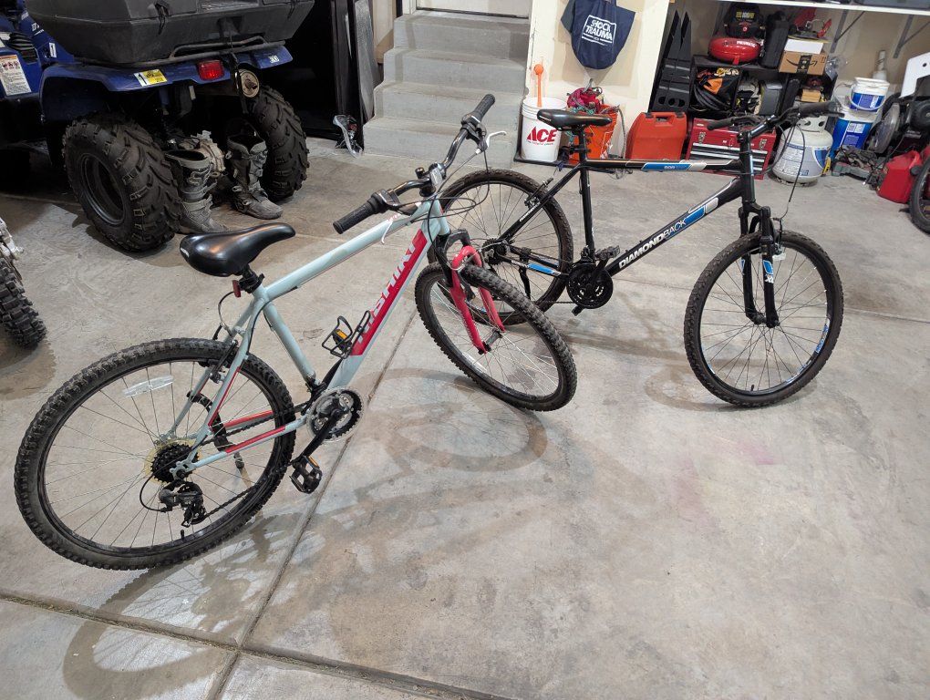 Pair of mountain bikes 