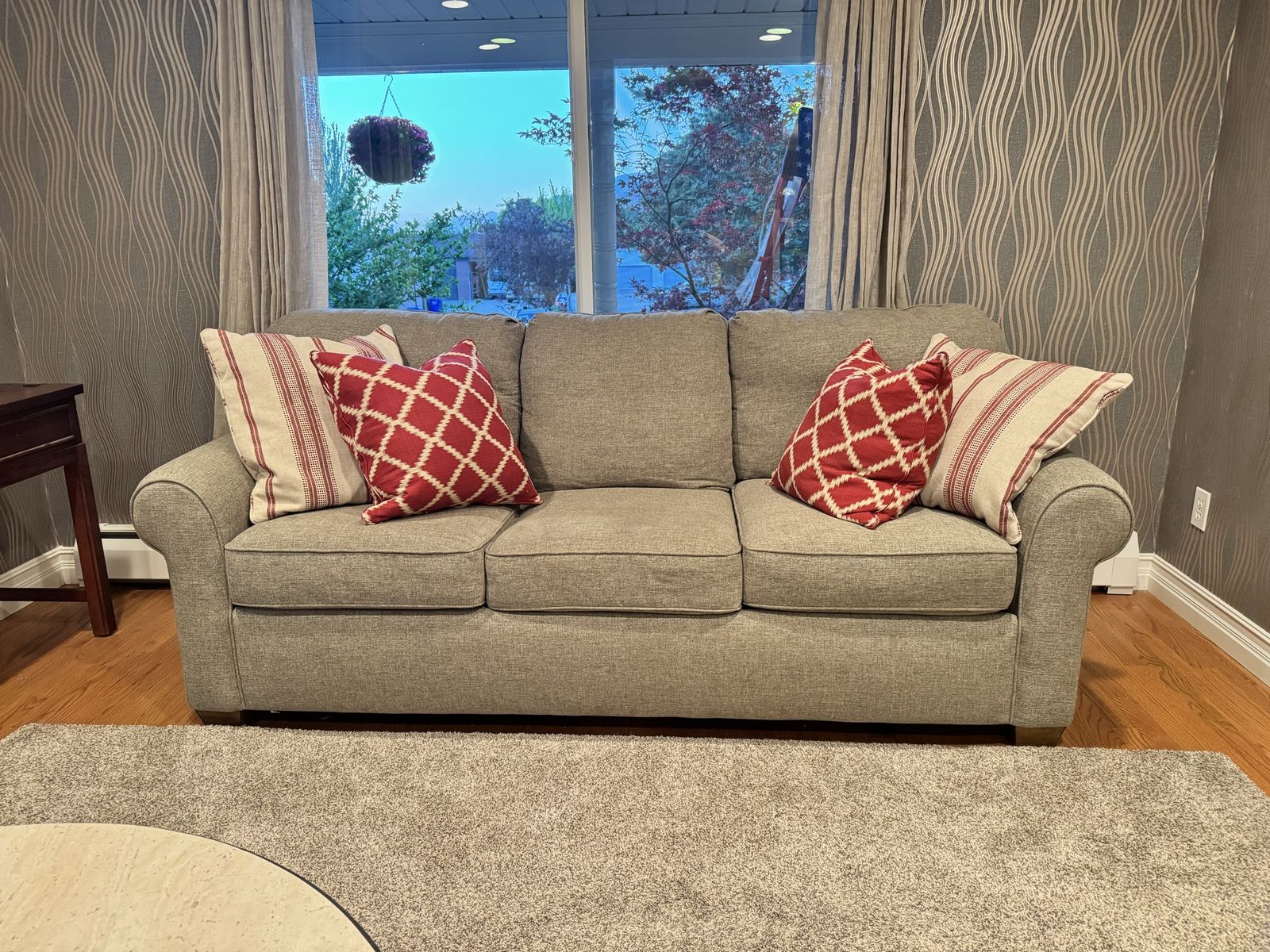 Beautiful flexsteel 7 foot gray sofa
