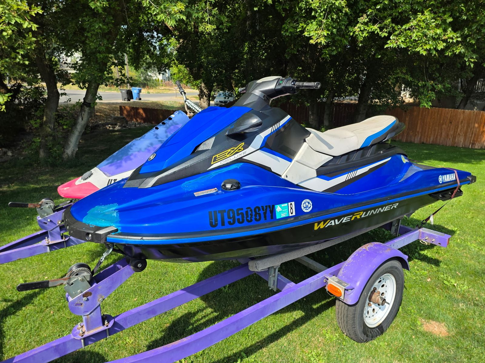 Yamaha EX Deluxe Wave Runner w/ brand new motor!